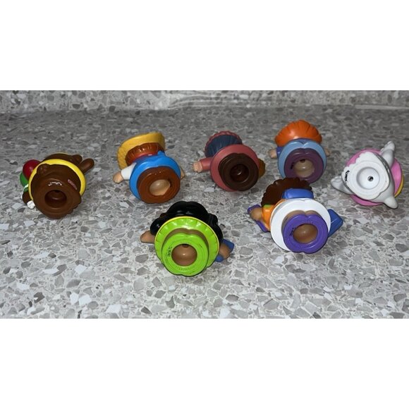 Fisher Price Little People Circus Animals Hawaiian Vacation Tourists Farmer Bibl - Picture 7 of 7